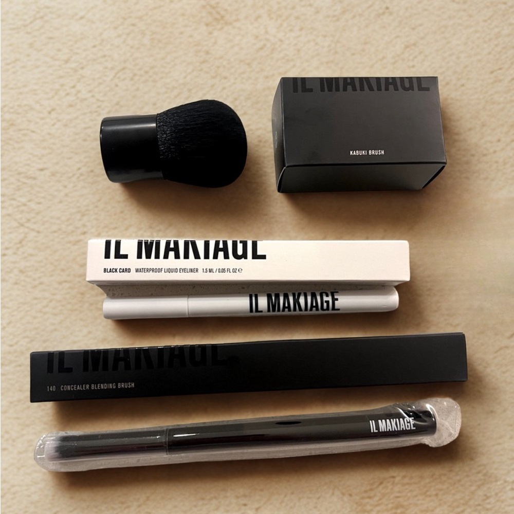 IL MAKIAGE trio Brush and Eyeliner Set